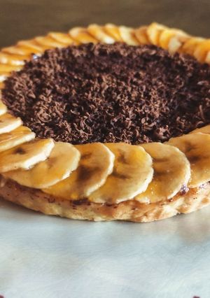Foto di Crostata con frolla di banane e crema nocciolata