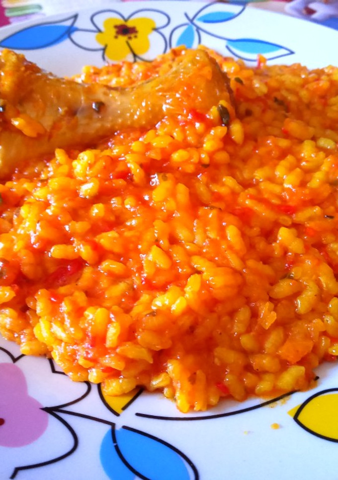 Una foto de Guiso de arroz con pollo