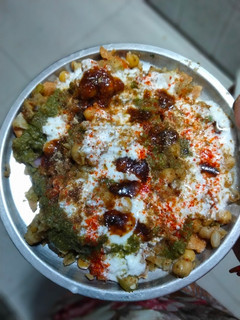 पापड़ी चाट (papdi chaat recipe in Hindi) रेसिपी मुख्य फोटो