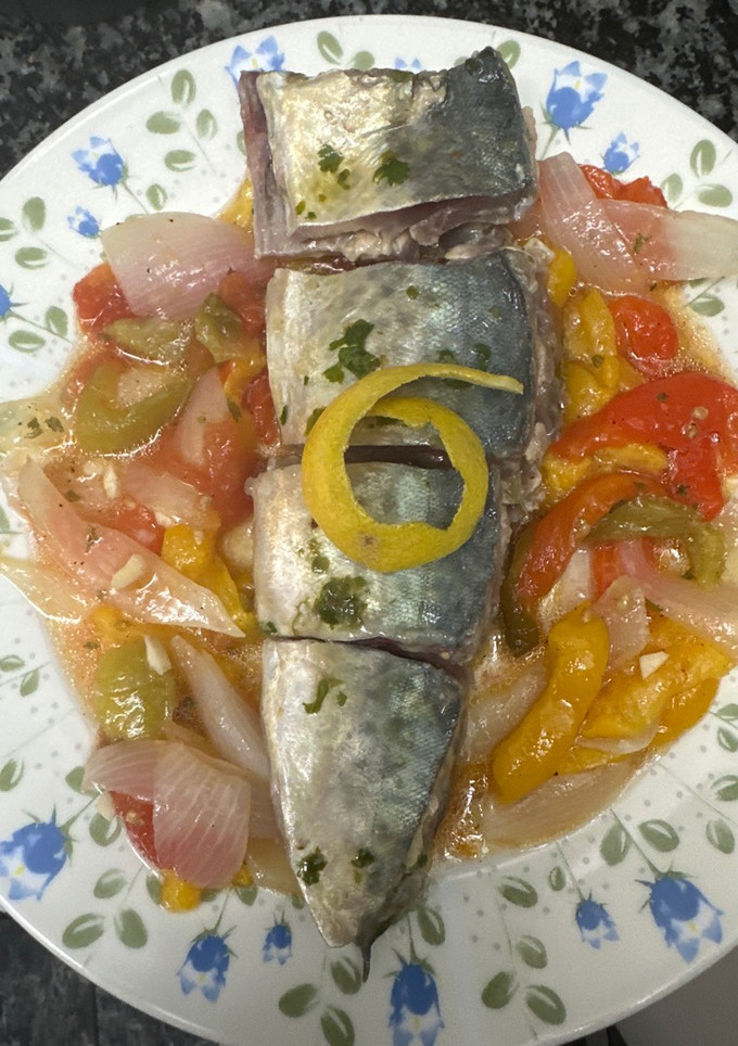Una foto de 479. Escalivada con caballa marinada (principal pescado)