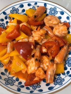 甜椒蒜香炒蝦子 的食譜成品照片