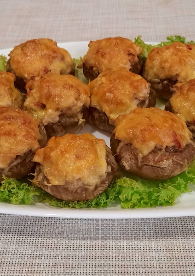 Печериці фаршировані куркою