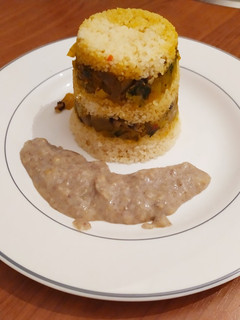 Una foto de Cous cous con verduras y falsa bechamel de lentejas
