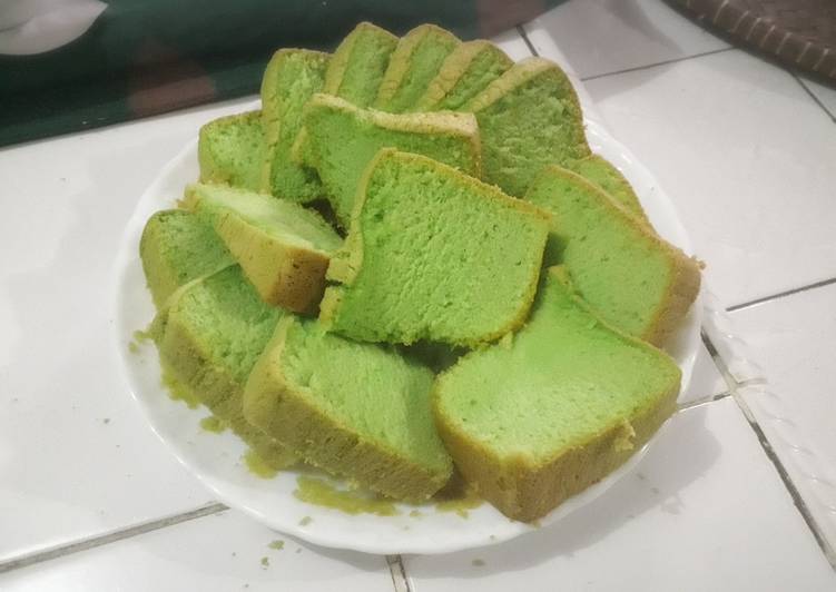 Bolu Jadul Pandan Empuk, Lembap, dan Serat Halus