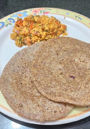 A picture of Methi gobhi paneer burji.