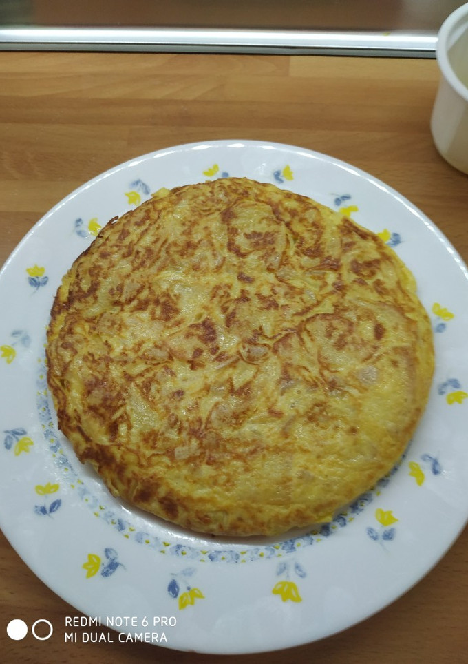 Una foto de Tortilla de patata con cebolla