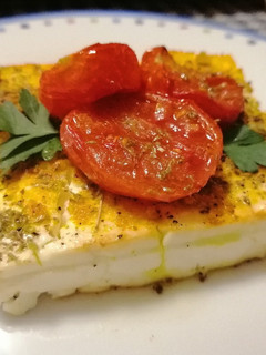 Foto di Feta speziata al forno