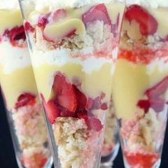 A picture of Strawberry shortcake & vanilla custard parfait.