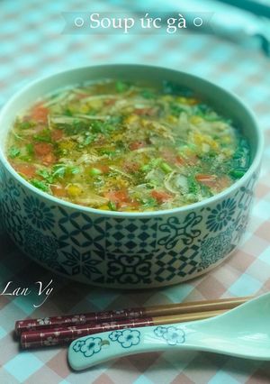 Hình của món Soup ức gà.