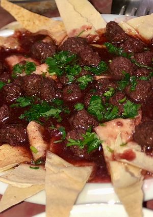 A picture of Kebab with Cherries (Kababa b'Karaz).