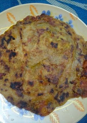A picture of Gajar aloo ka paratha.