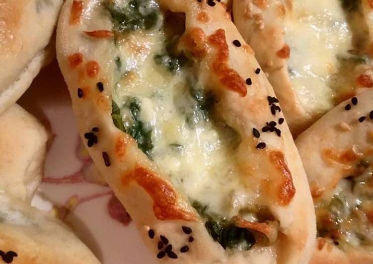 Steps to Prepare Ultimate Spinach cheese pastries