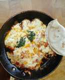 Queso fundido con chorizo