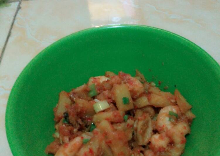 Resep Balado udang &amp; kentang yang Lezat