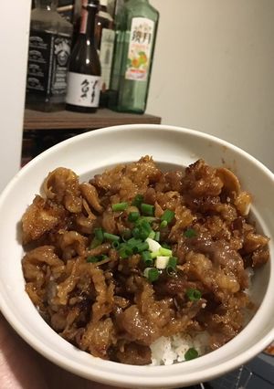 รูปของ Yakiniku don (ข้าวหน้าเนื้อย่าง)
