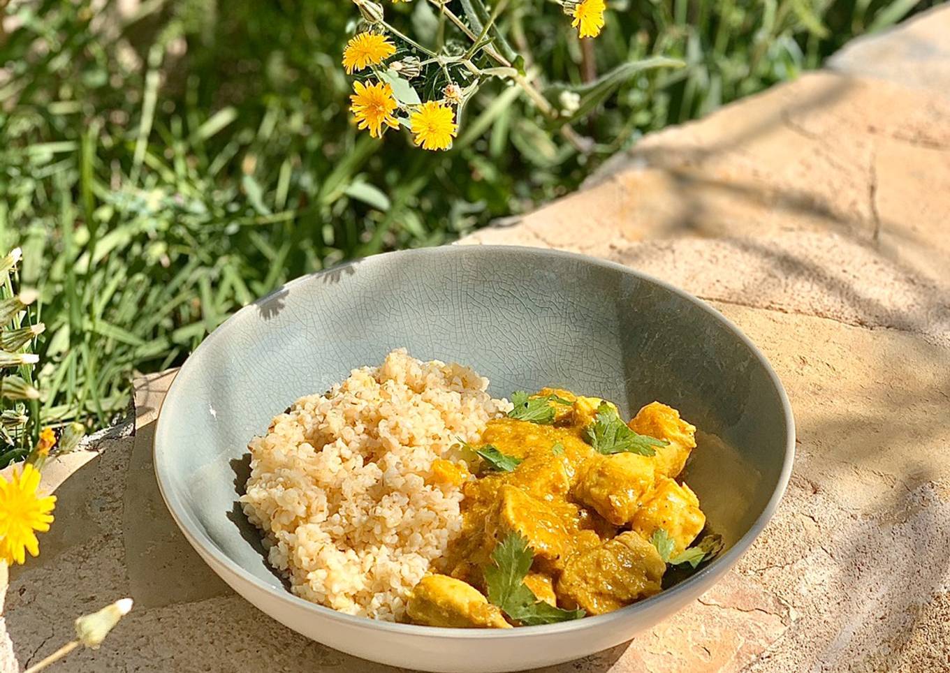 Pollo al curry fit con bulgur
