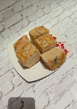 A picture of Orange cake 🍊.