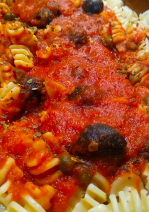 Una foto de Pasta a la puttanesca