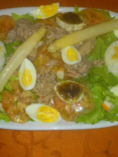 Una foto de Ensalada variada como plato único