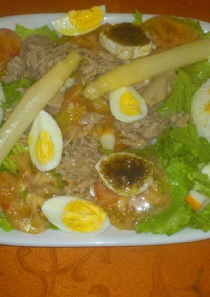 Una foto de Ensalada variada como plato único
