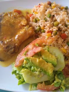 Una foto de Arroz con verduras y chorizo