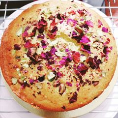 A picture of Suji cake.