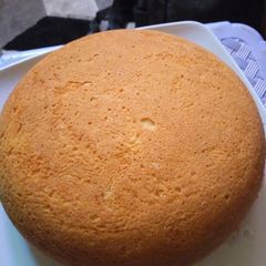 A picture of Simple Vanilla cake.