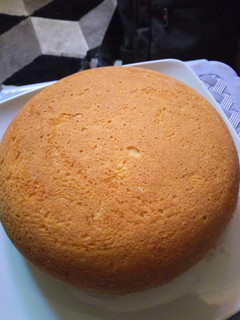 A picture of Simple Vanilla cake.