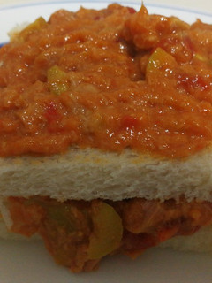 Una foto de Sándwich de atún y secreto