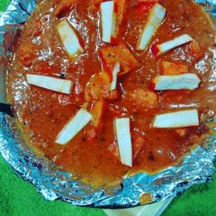 A picture of Paneer butter masala.