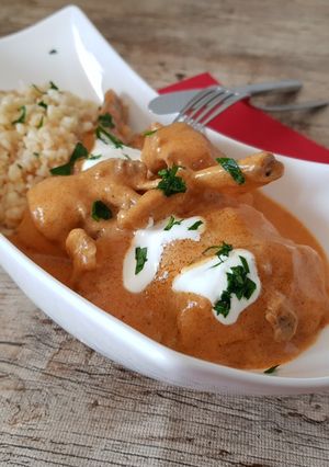 Tejfölös nyúlpaprikás recept fotója