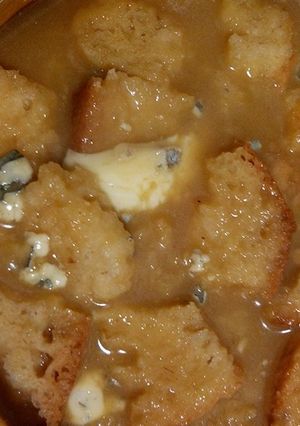 Foto principal de Sopa de cebolla caramelizada