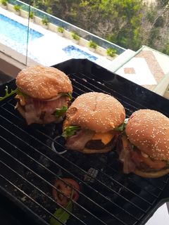 Una foto de Hamburguesas caribeñas