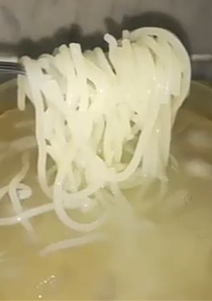A picture of Falooda Seviyan Without Machine.