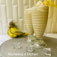 A picture of Banana milkshake.