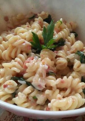 Foto resep Spinach Fusilli Pasta Saus Carbonara