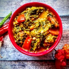 A picture of Menthiya Keerai Kootu/ Methi Dal South Indian style.