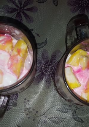 A picture of Mango vanilla ice cream.
