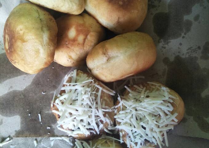 Bomboloni dan roti jabrik