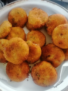 வெஜிடபிள் கட்லெட்(veg cutlet recipe in tamil) செய்முறை முக்கிய புகைப்படம்