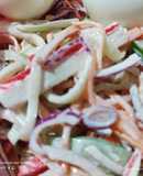 Ensalada de surimi y vegetales