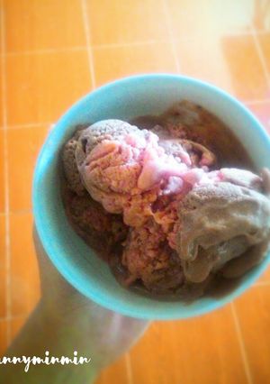 รูปของ 🍌ไอศกรีมกล้วยหอมทูโทน🍦