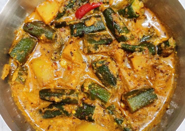 Recipe of Super Quick Homemade Sorshe vendi /okra besara