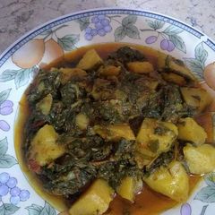 A picture of Aloo palak.