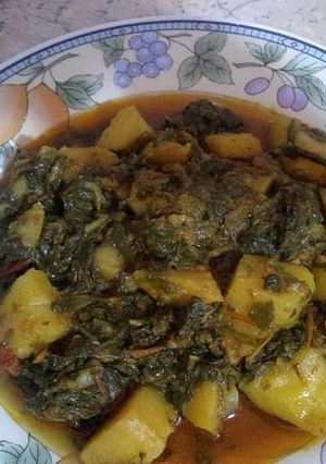 A picture of Aloo palak.