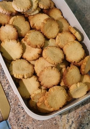 A picture of Deliciously Sweet Cookies.