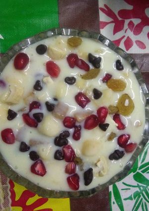 A picture of Fruit custard.