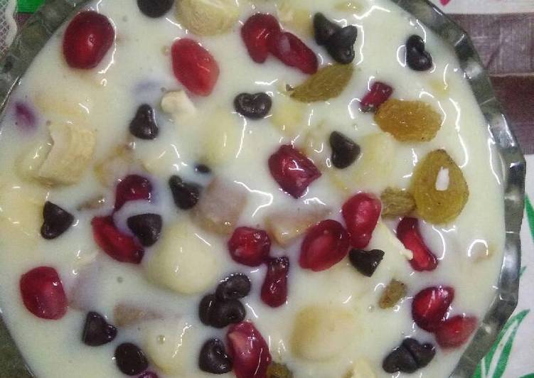 Fruit custard