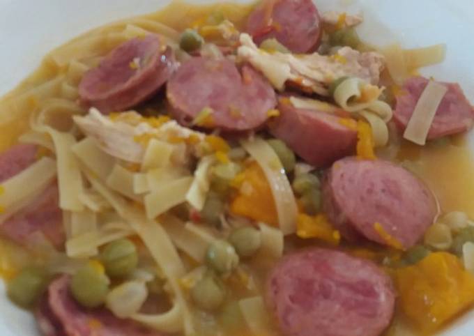 Sopa De Ervilha Com Calabresa Receita Por Chef María Luisa Valdez Cookpad 9994