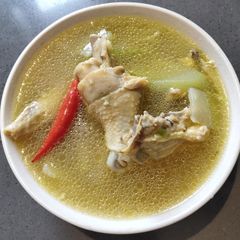 A picture of Tinola.
